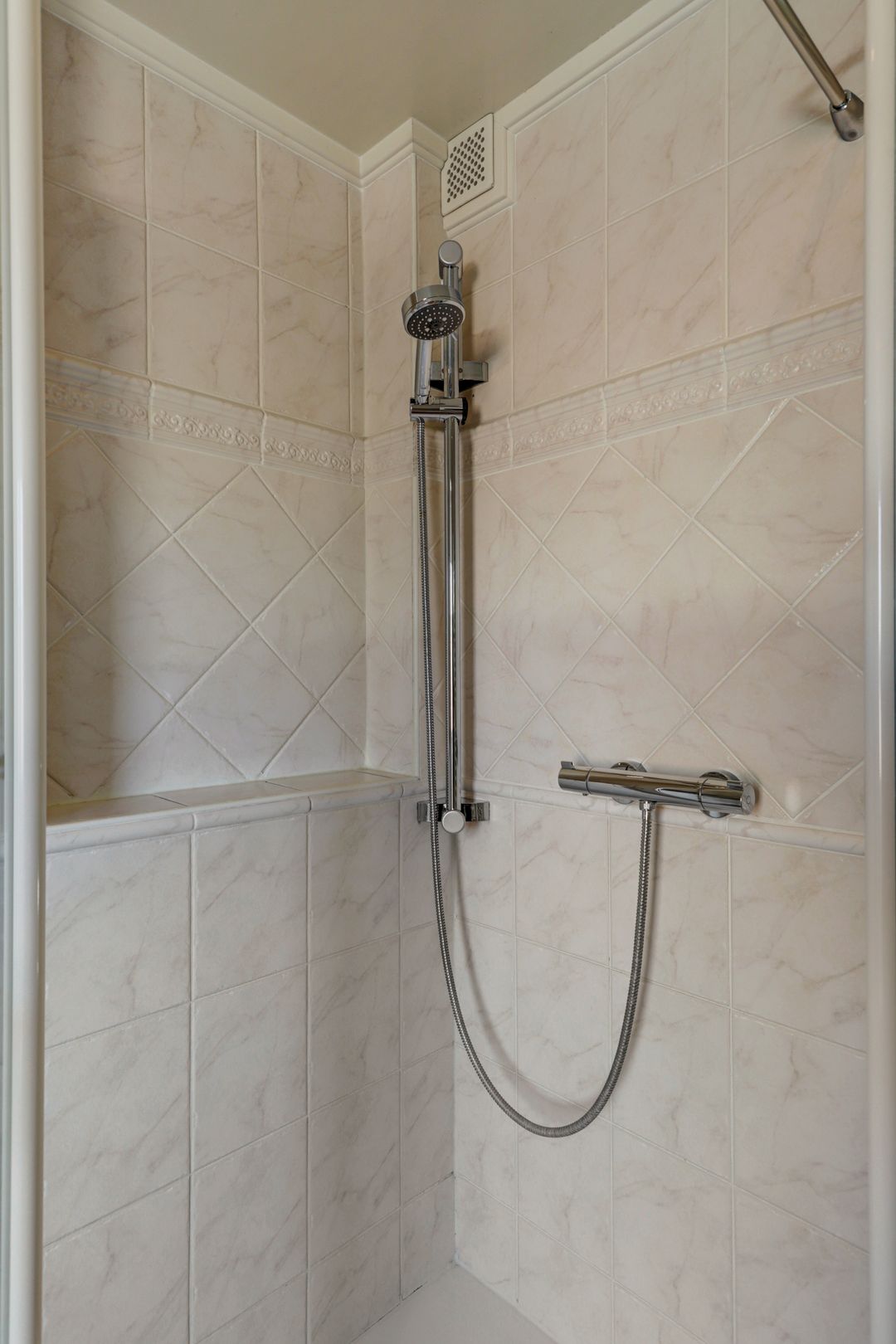 Foto 37 van Adriaen Aertszoonstraat 1