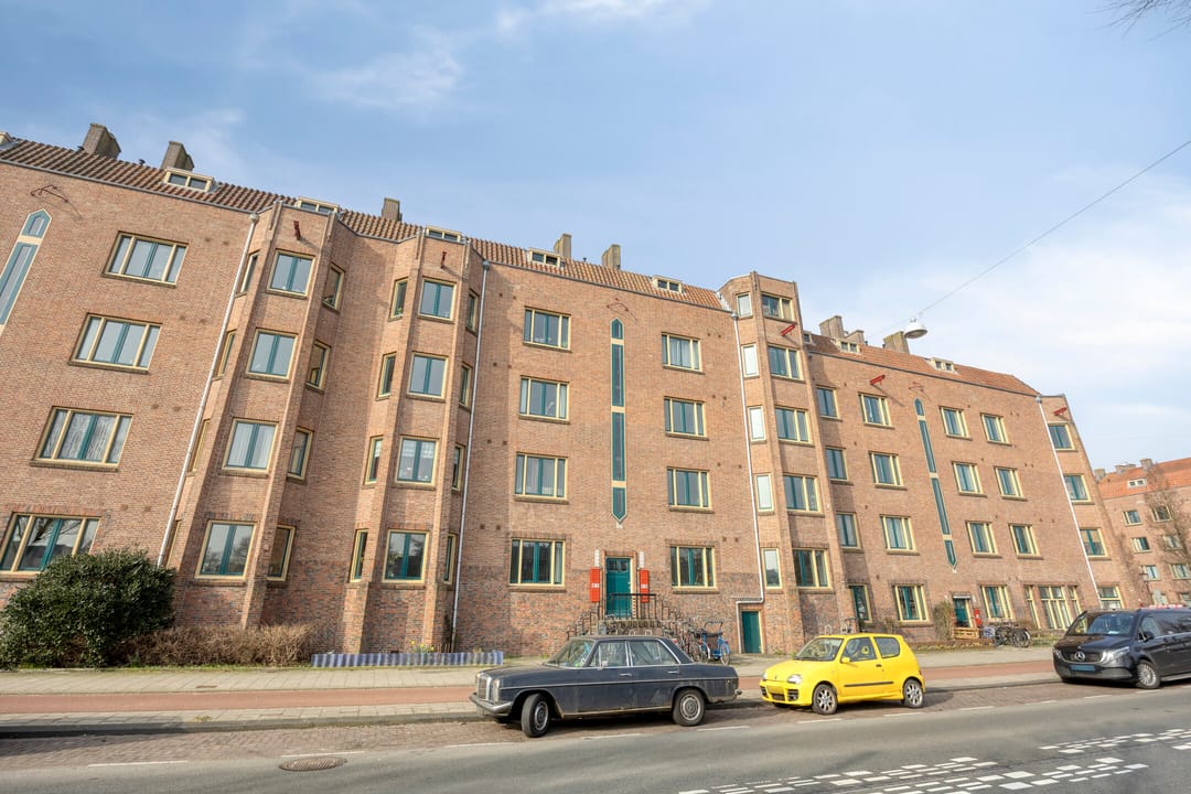 Bovenwoning aan Amsteldijk 99-C, Amsterdam