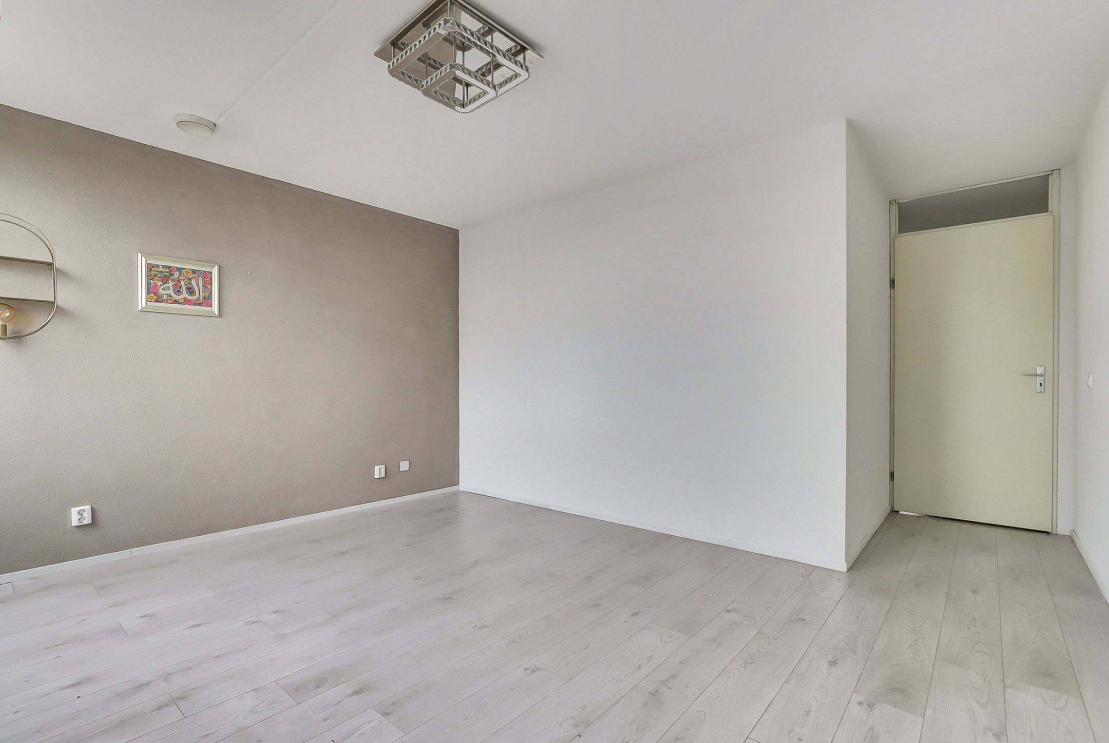 Spacious and well-maintained 3-level apartment with terrace in Schildersbuurt-West — 26