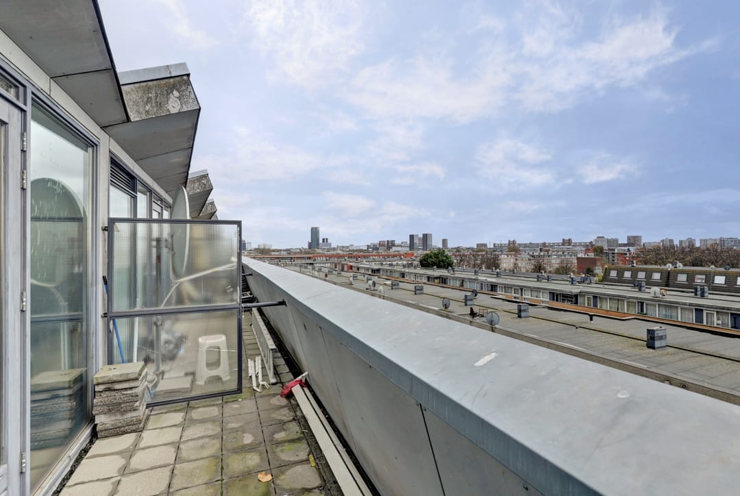 Spacious and well-maintained 3-level apartment with terrace in Schildersbuurt-West — 36