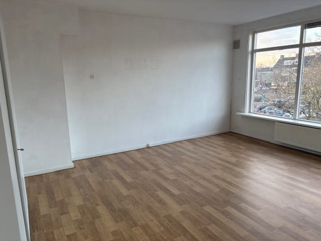 Foto 13 van Valkeniersplein 10-A