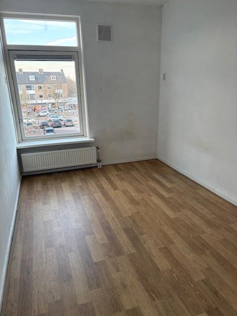 Foto 16 van Valkeniersplein 10-A