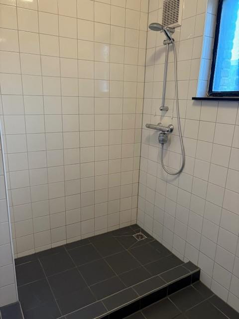 Foto 18 van Valkeniersplein 10-A