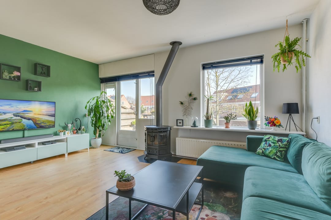 Photo 8 of Zadelmakerstraat 4