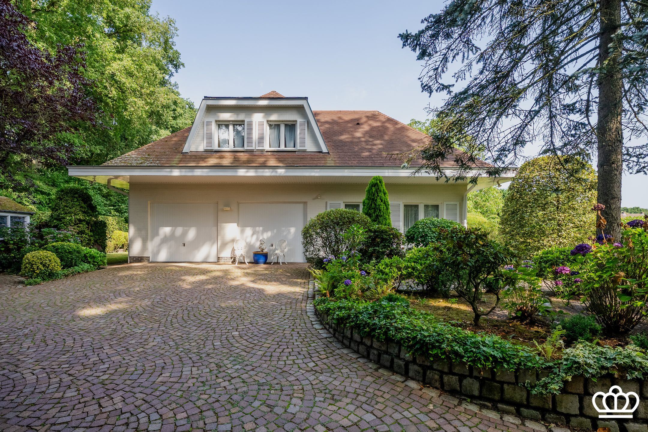 Buying a house in The Netherlands., Elzendreef 32