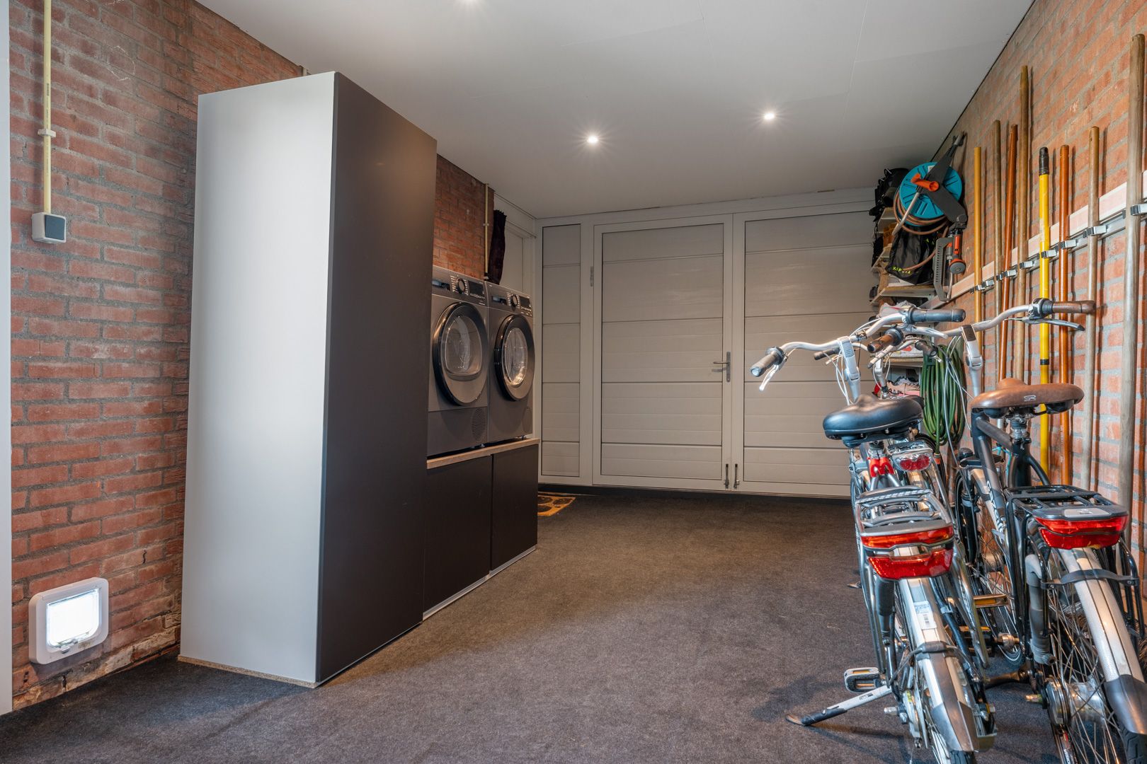 Photo 33 of Oostlaan 36