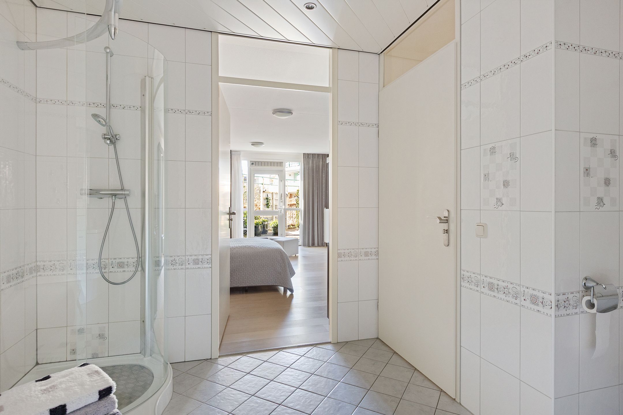 Photo 21 of Jeneverbes 29