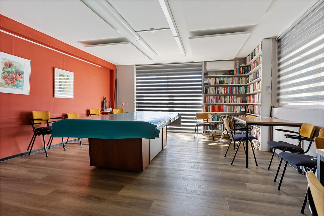 Photo 41 of Jeneverbes 29