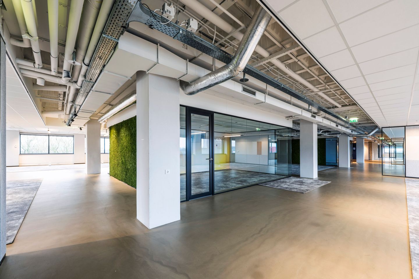 View photo 2 of Spaklerweg 50