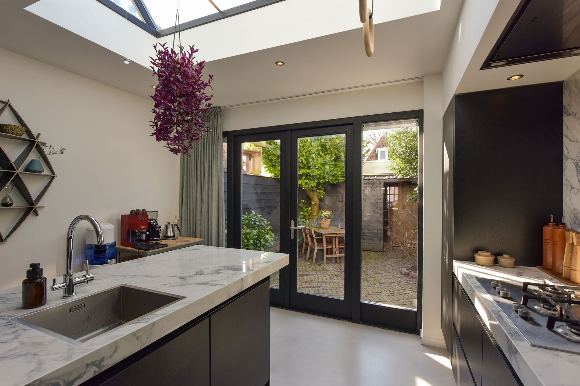 Foto 9 van Italiaanse Zeedijk 42