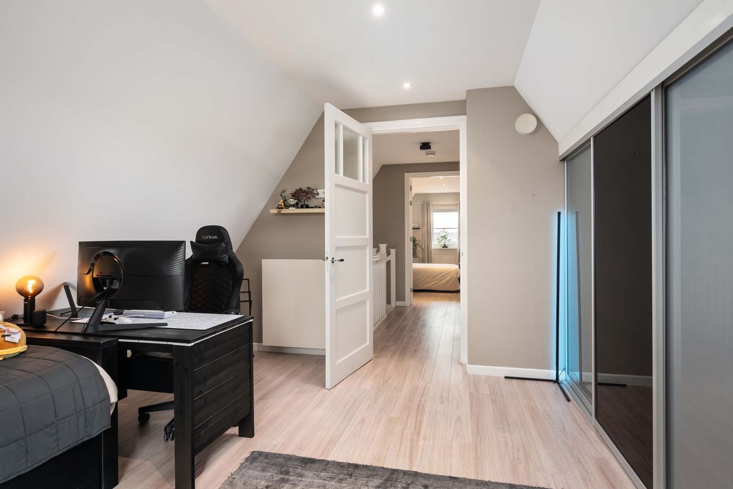 Foto 50 van Vrijenburglaan 12