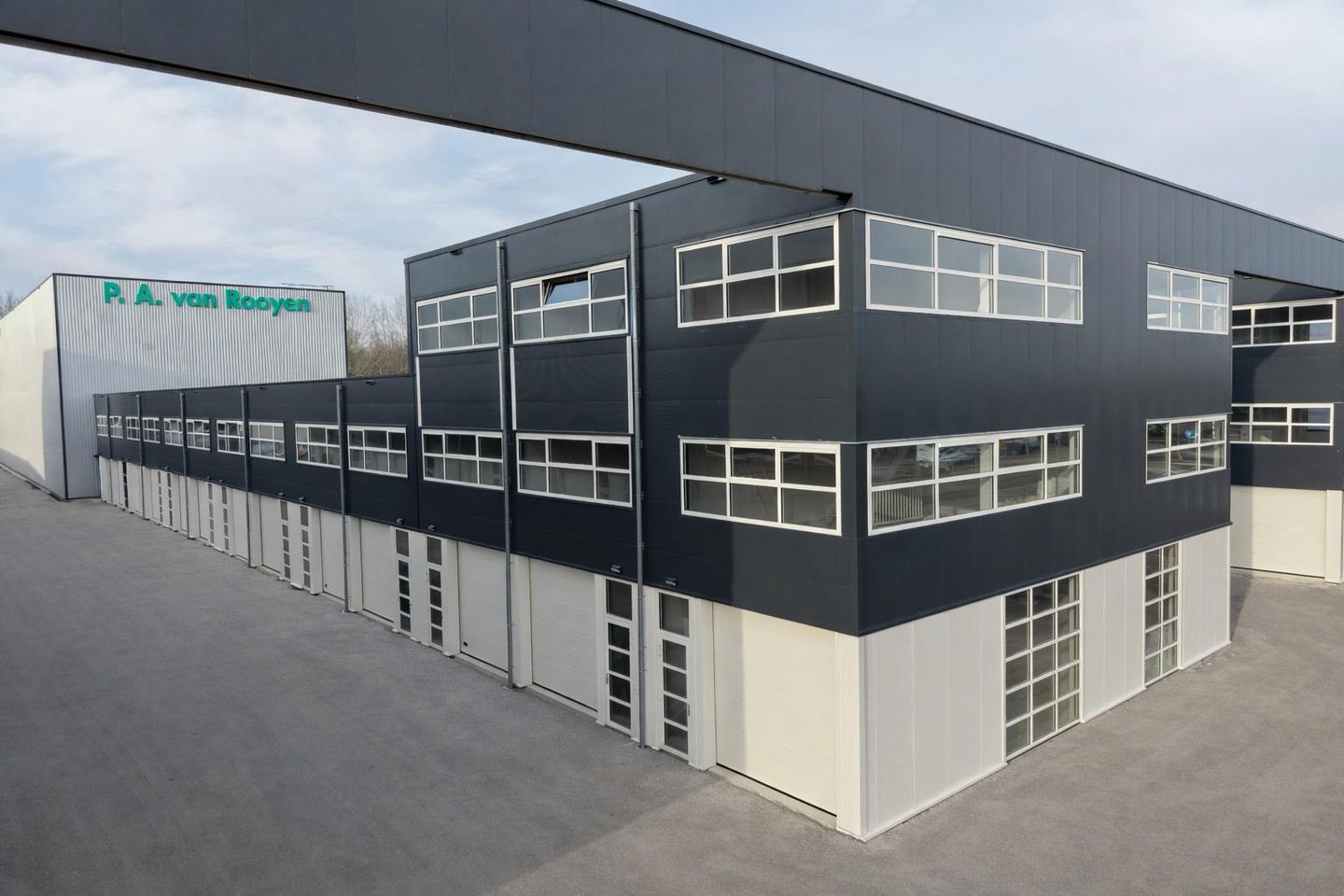 View photo 1 of Amsterdamseweg 35-37