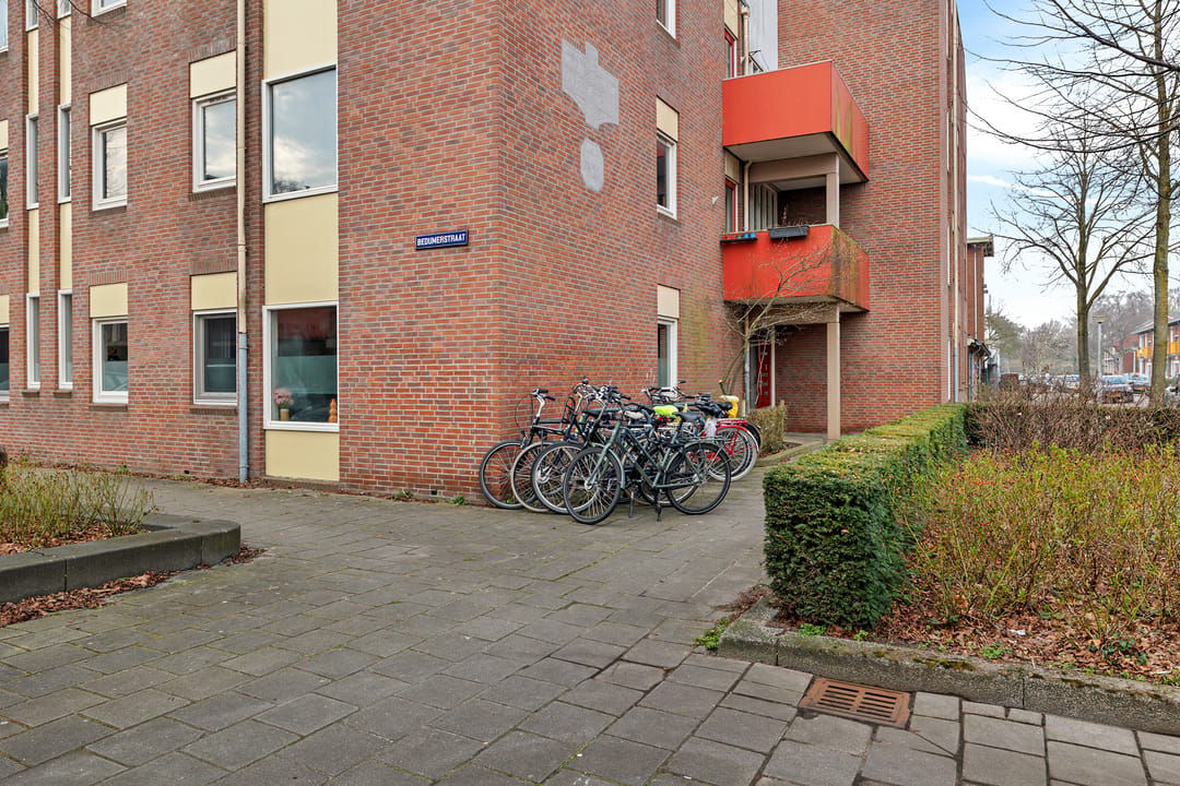 Photo 8 of Almastraat 6