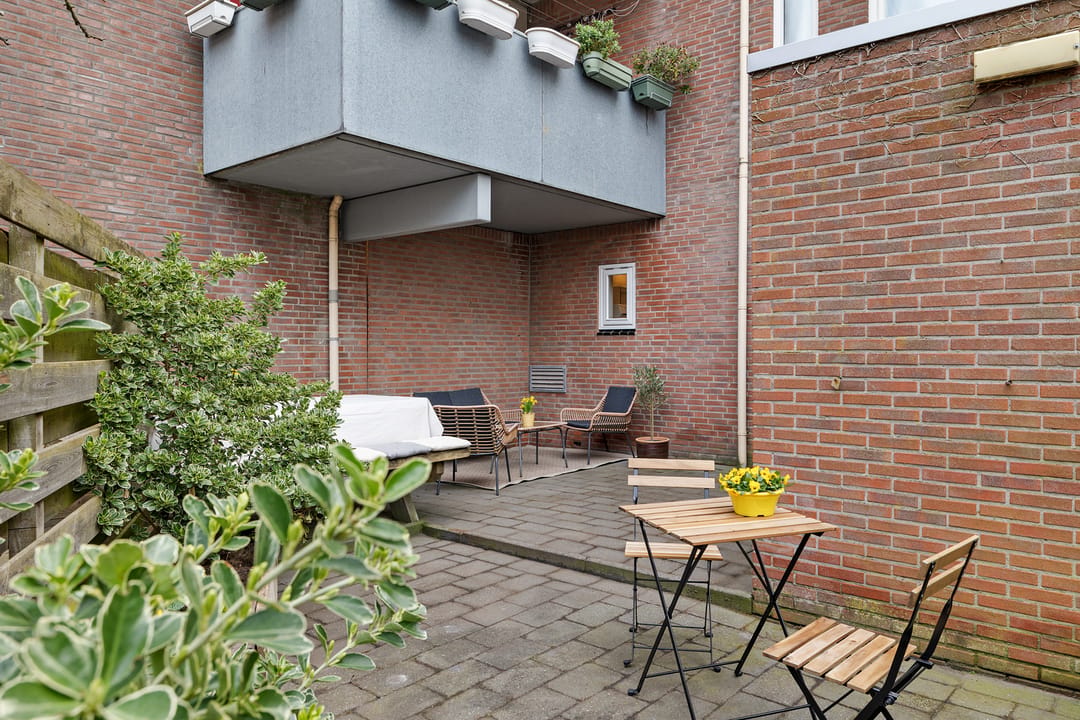 Photo 31 of Almastraat 6