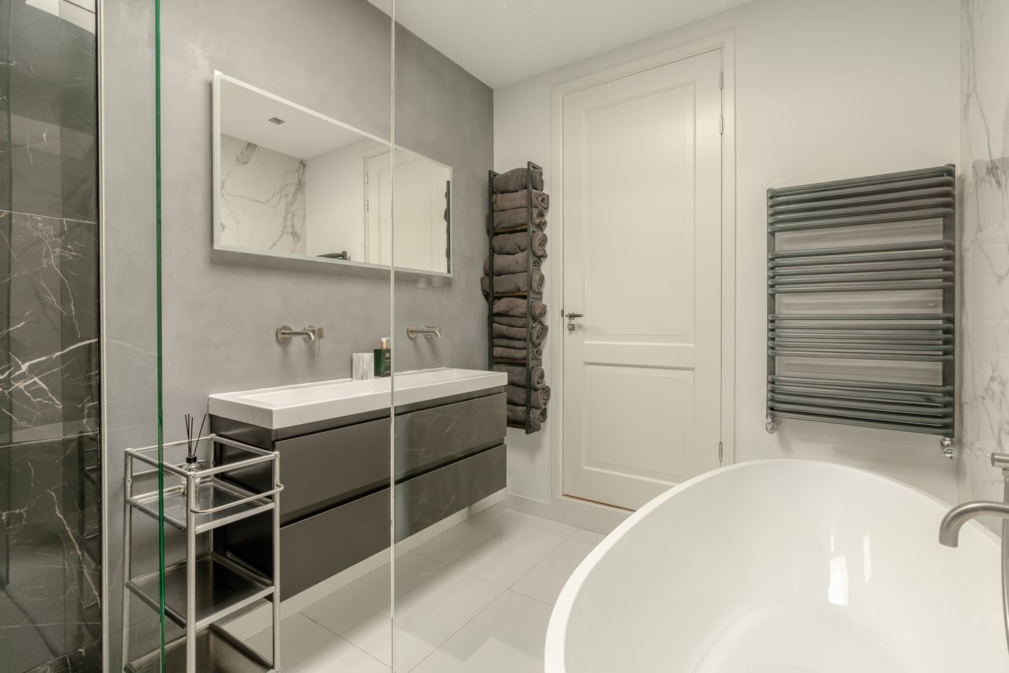 Photo 44 of Van Breestraat 113-3