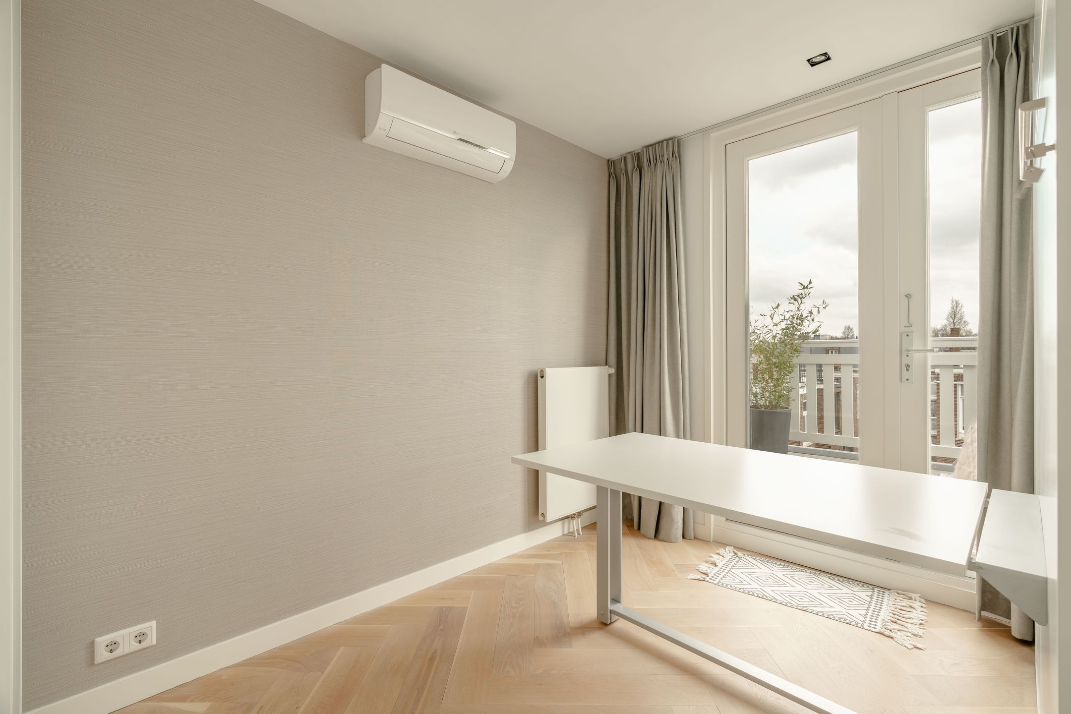 Photo 33 of Van Breestraat 113-3