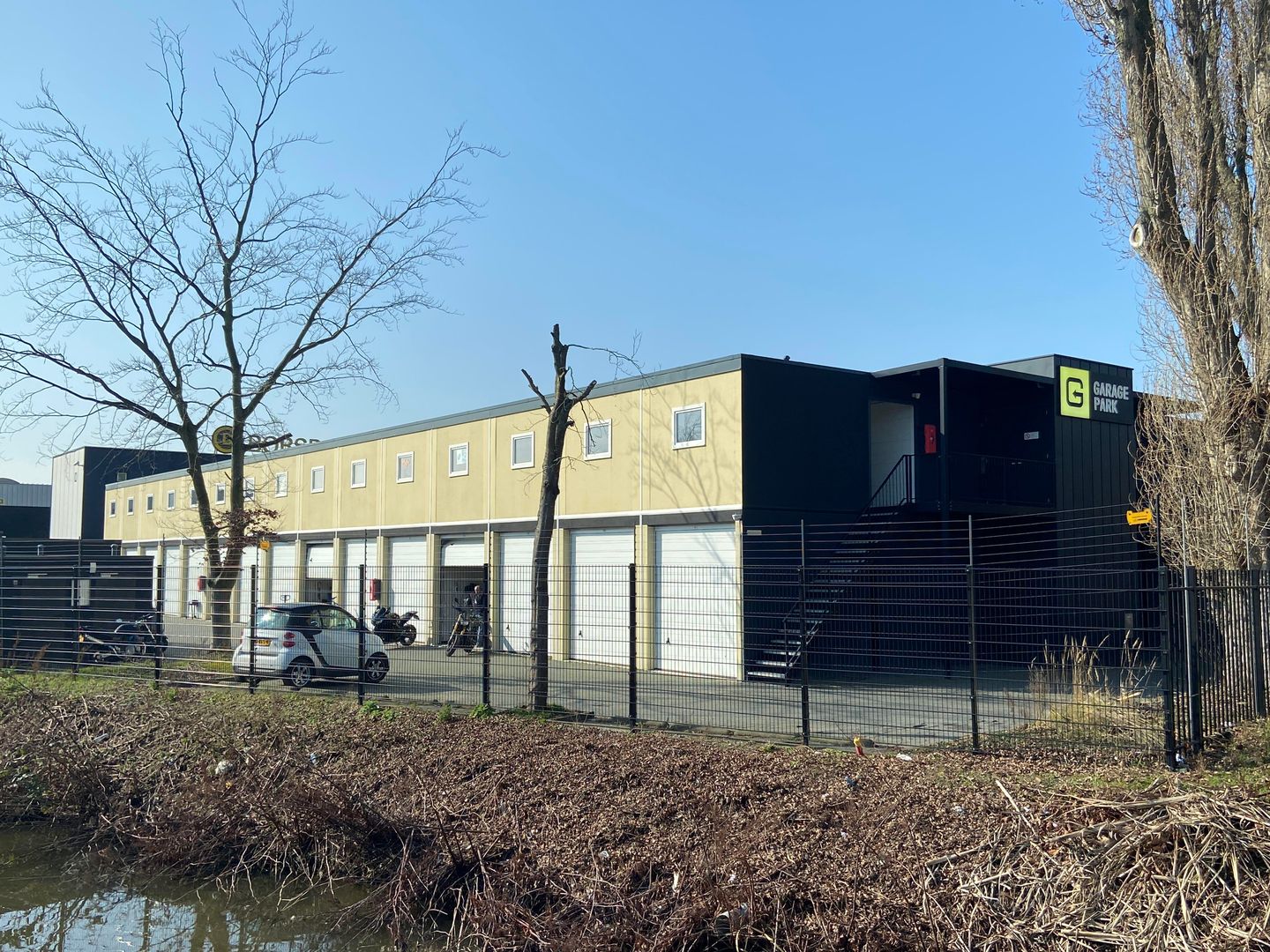 Bekijk foto 1 van Spoorlaan 16-F