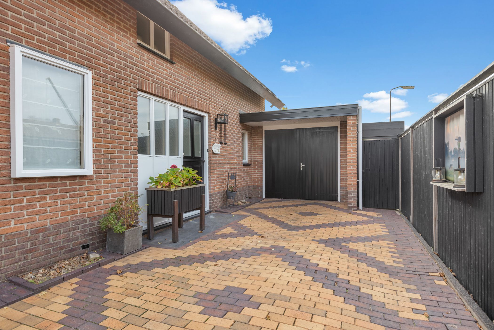 Photo 6 of Vellengastraat 2