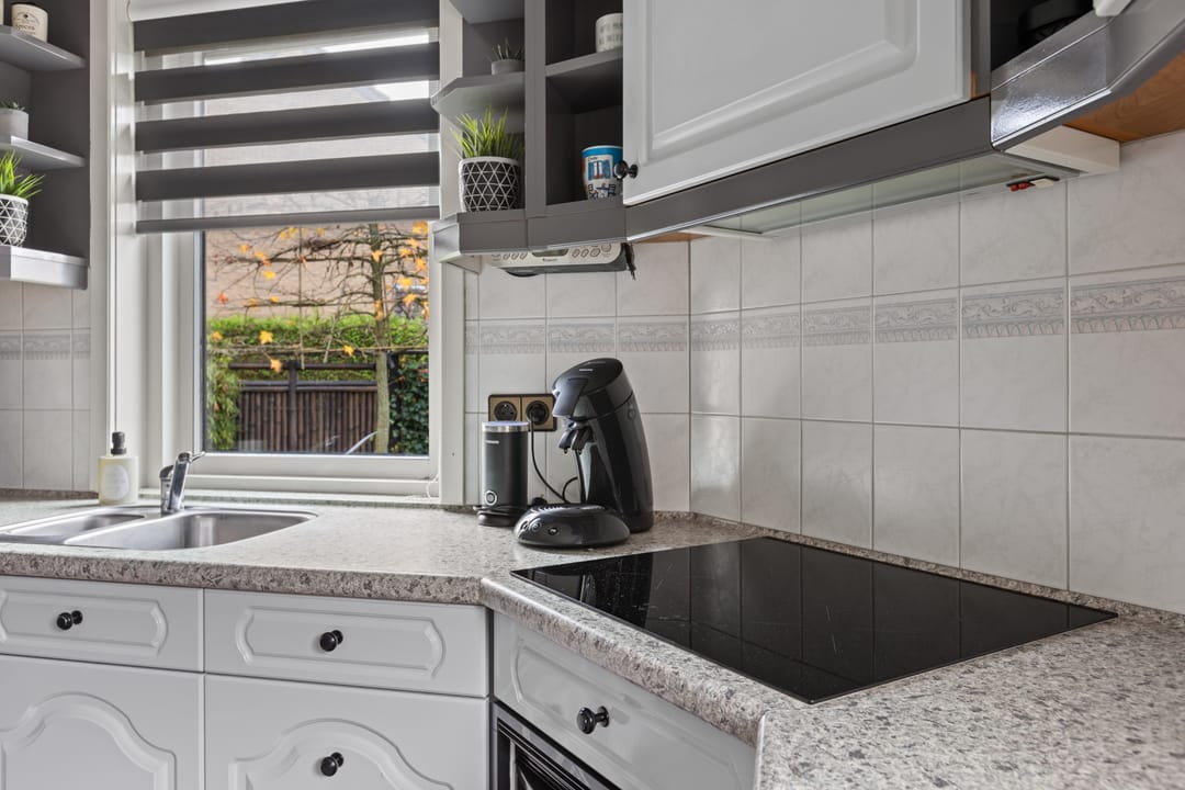 Photo 17 of Vellengastraat 2