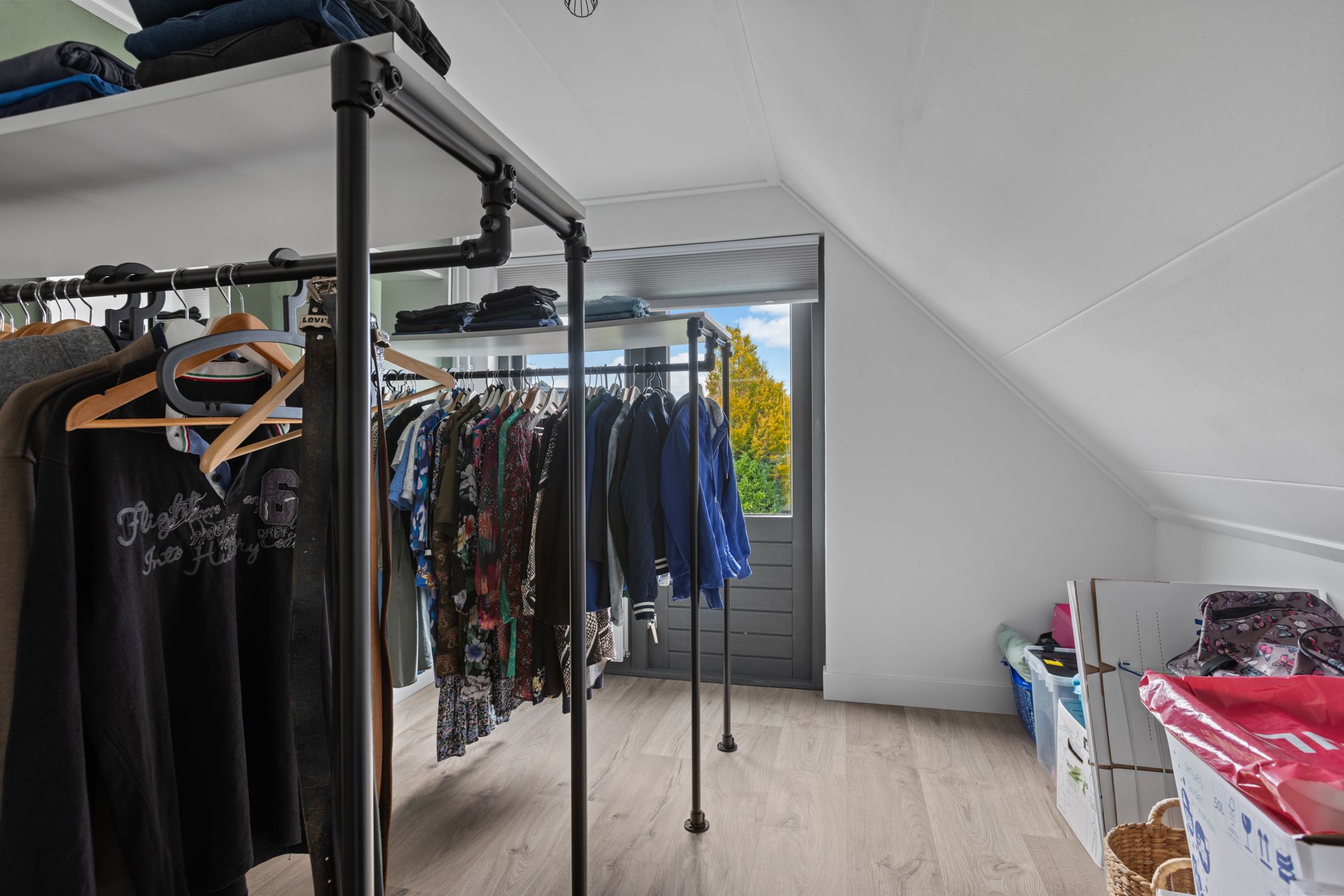 Photo 33 of Vellengastraat 2