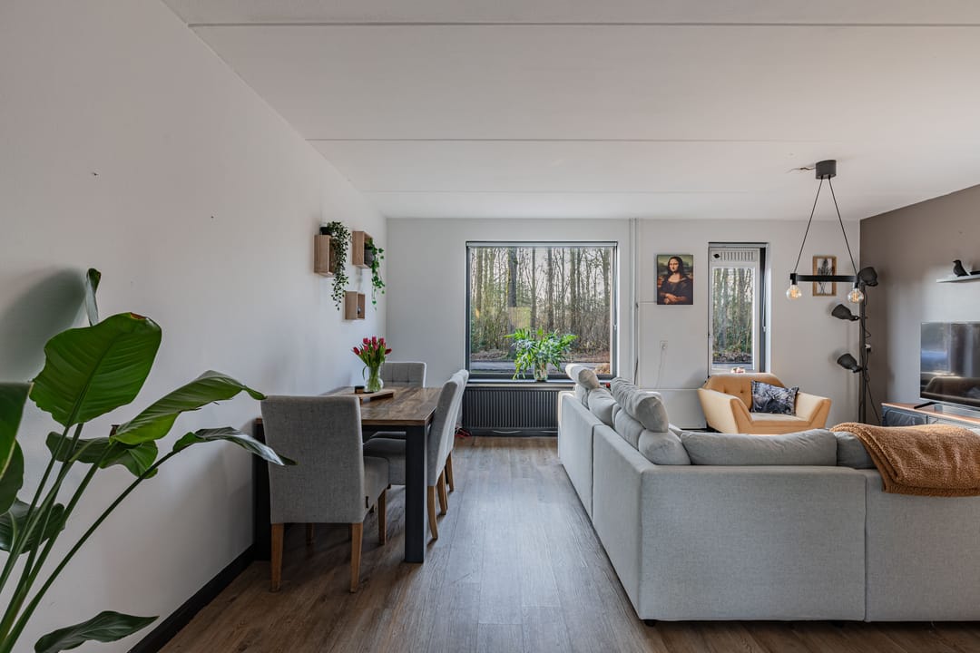 Atmospheric Semi-Detached House with Forest Backyard — 7