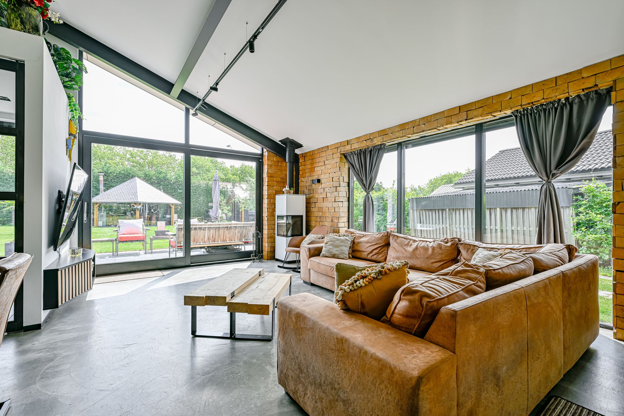 Photo 12 of Middenweg 262