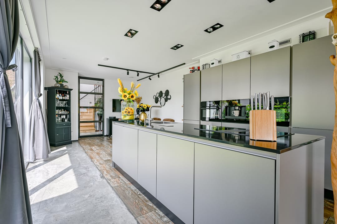 Photo 13 of Middenweg 262