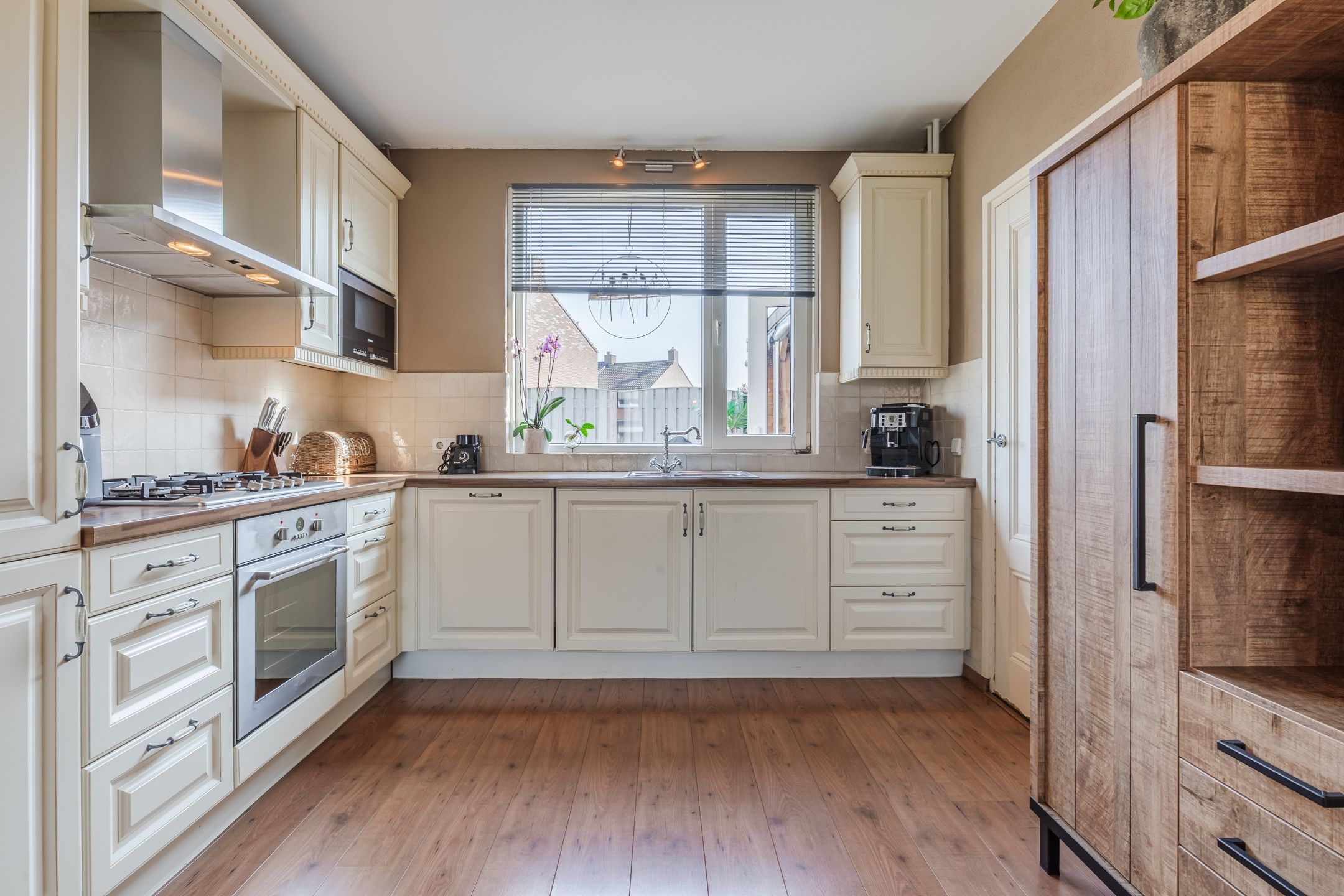 Foto 15 van Maasstraat 57