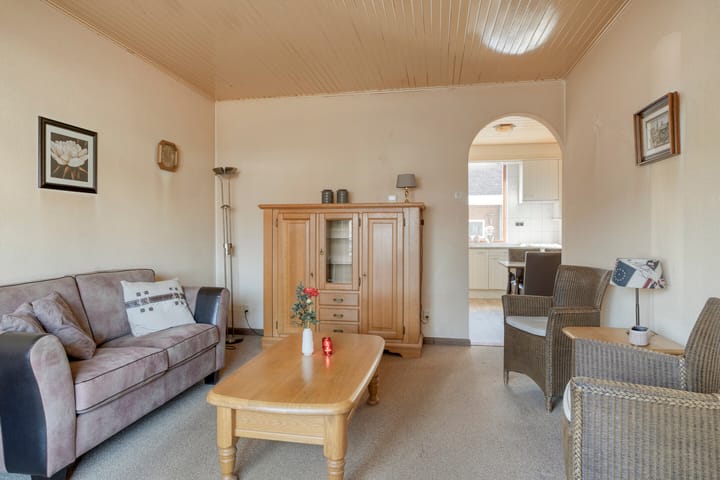 Photo 2 of Kastanjestraat 32