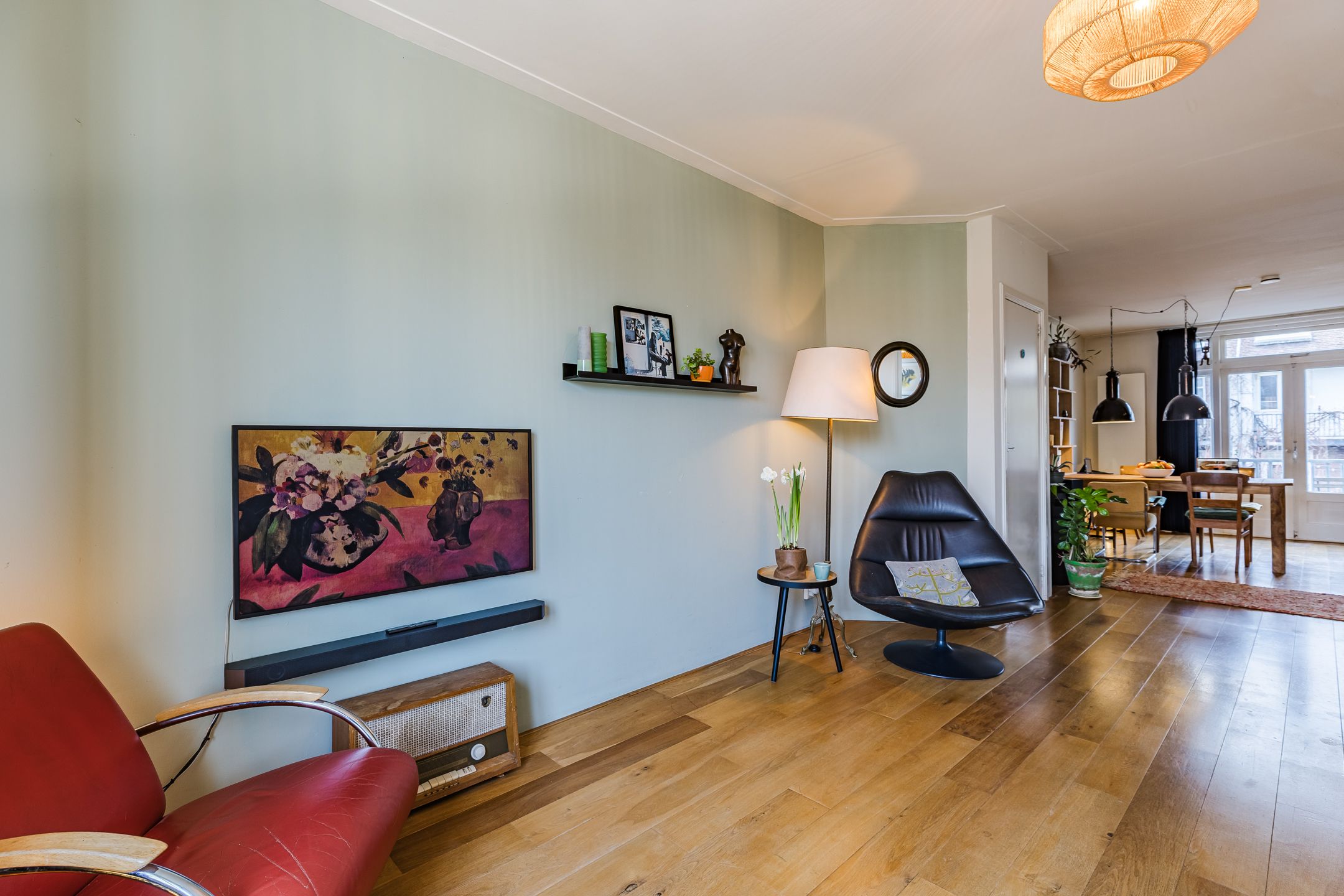 Photo 9 of Newtonstraat 67-2