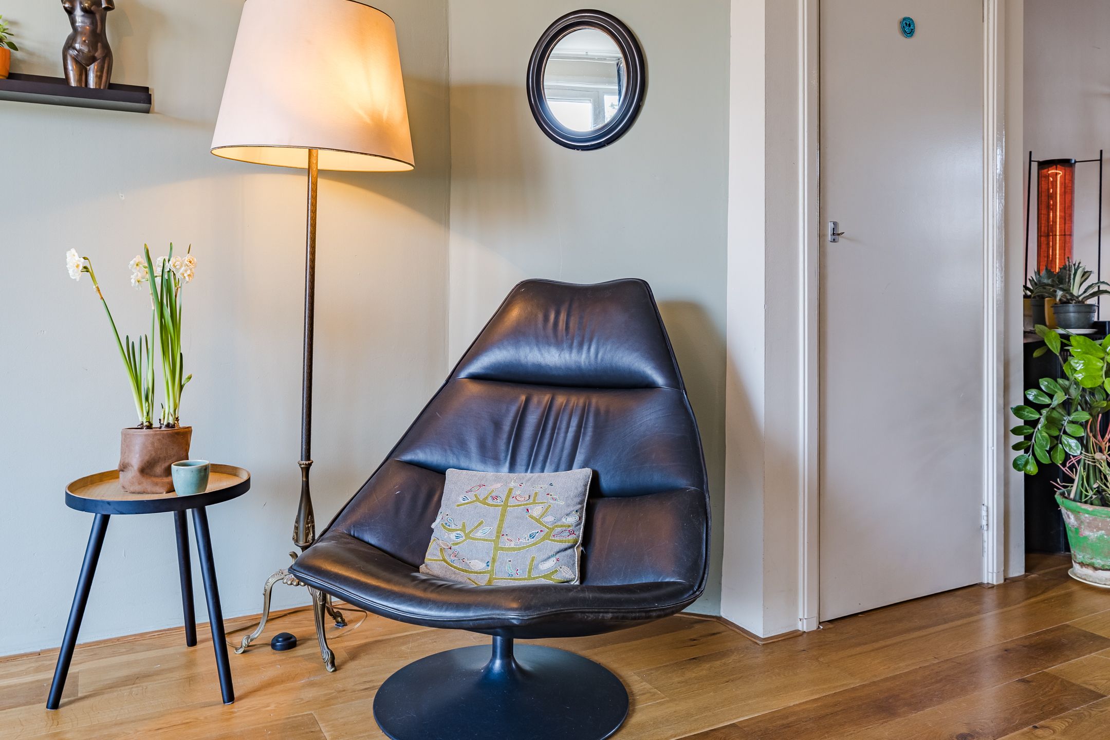 Photo 12 of Newtonstraat 67-2