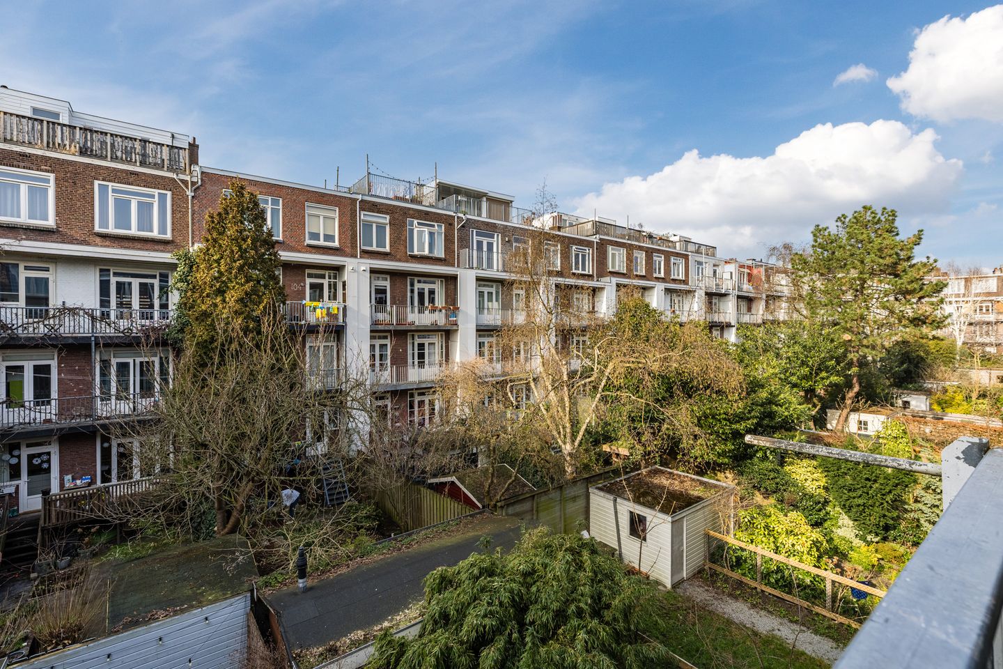 Photo 19 of Newtonstraat 67-2