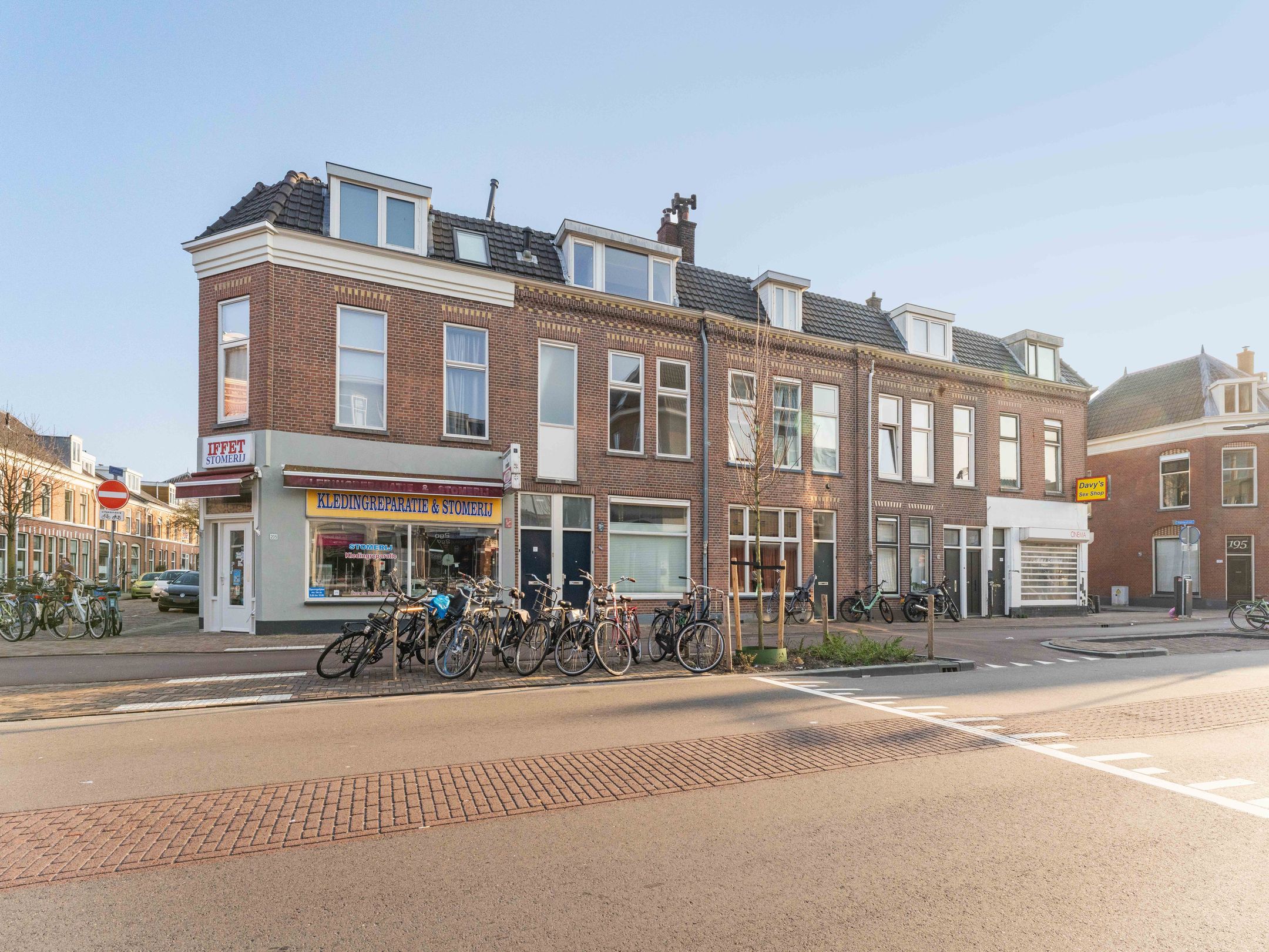 Foto 24 van Amsterdamsestraatweg 203-BS