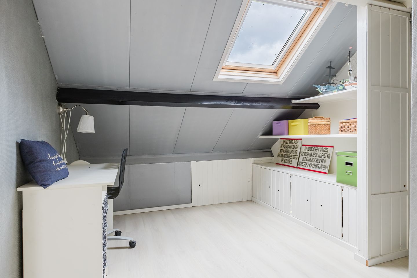 Photo 35 of Hunze 47