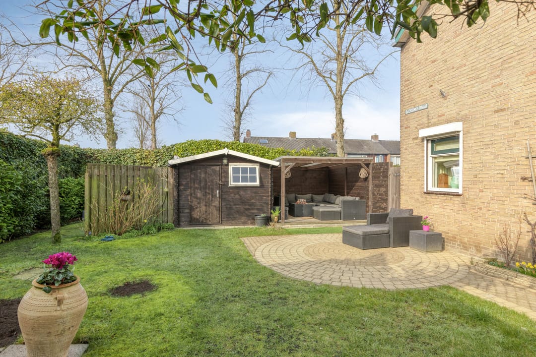 Photo 2 of Burgemeester Elkhuizenlaan 12