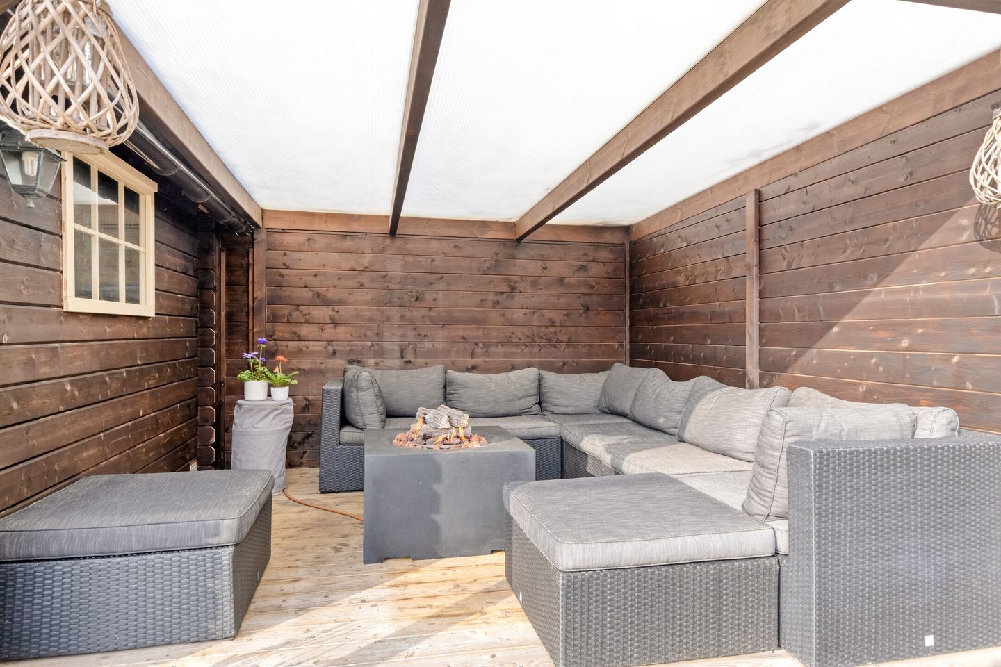 Photo 40 of Burgemeester Elkhuizenlaan 12