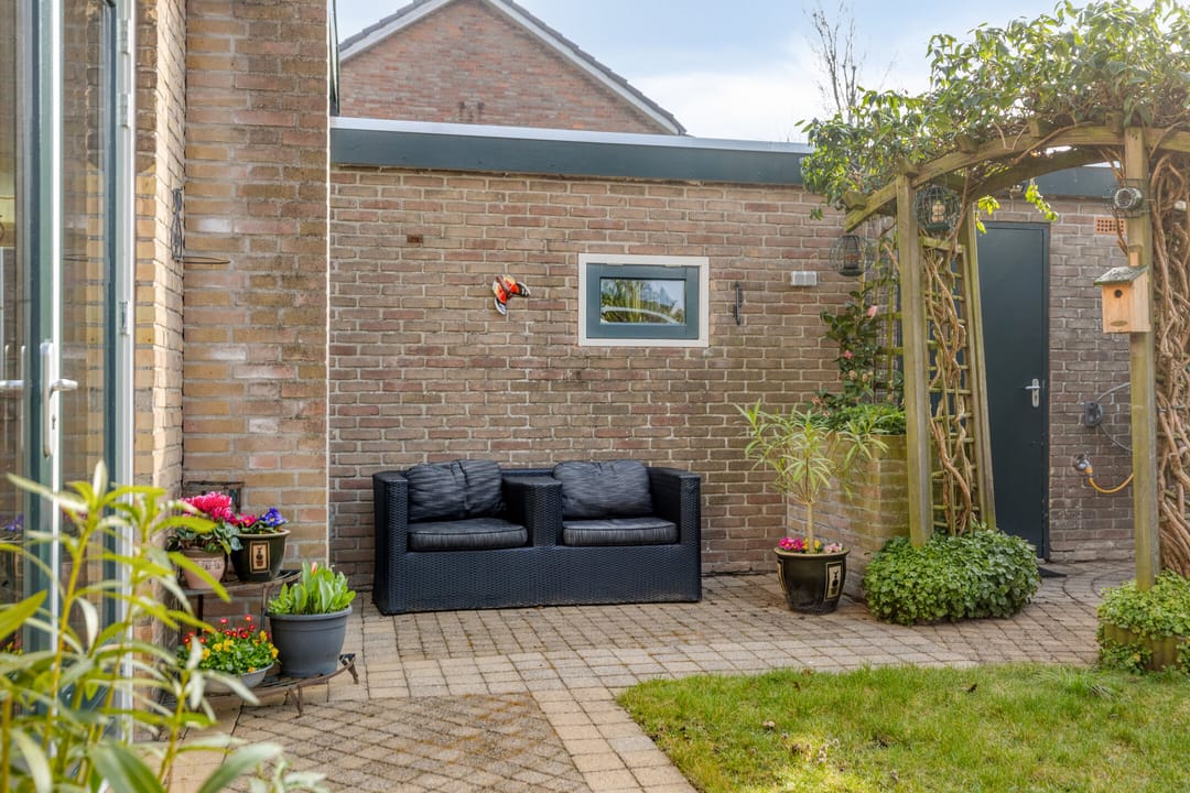 Photo 41 of Burgemeester Elkhuizenlaan 12