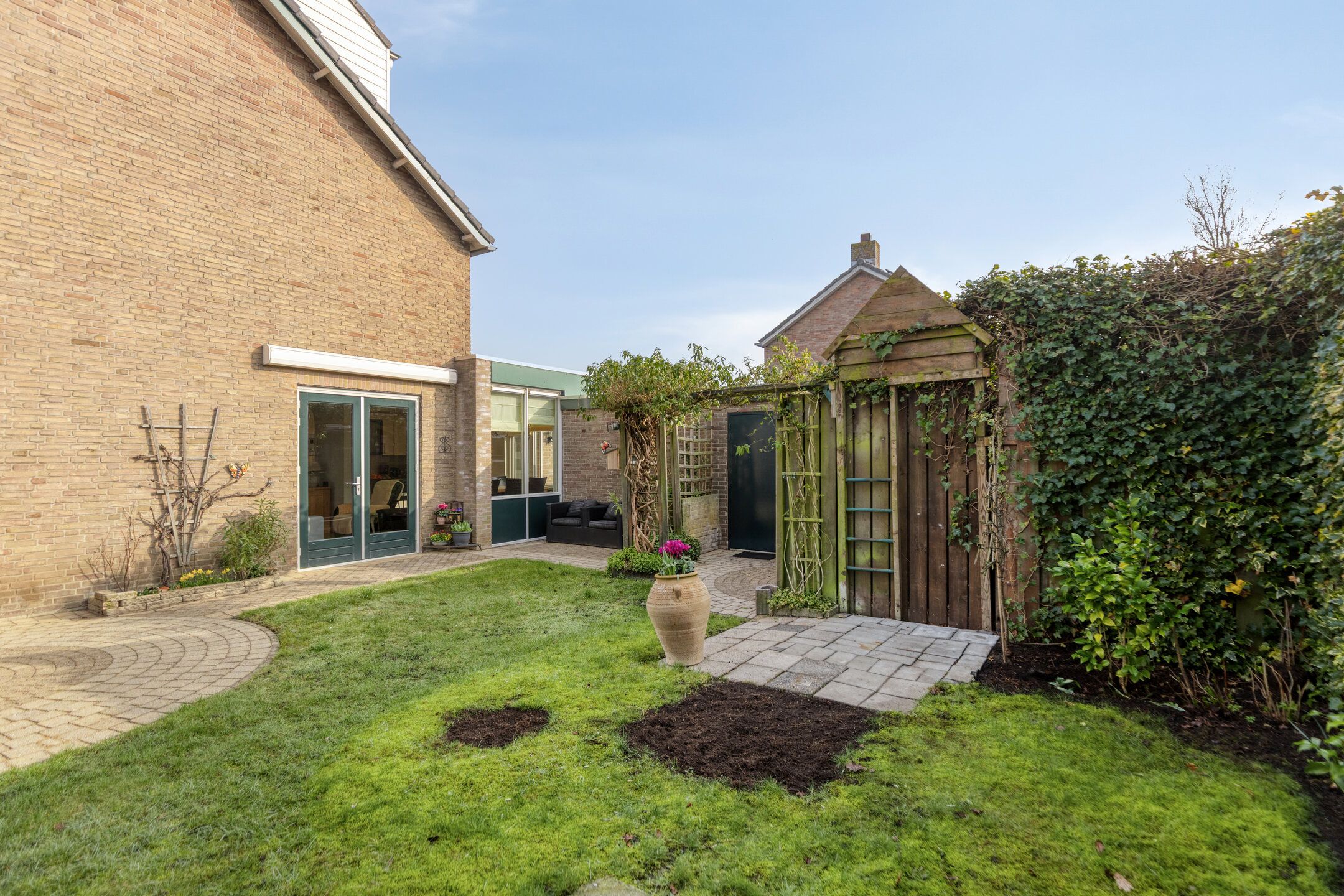 Photo 42 of Burgemeester Elkhuizenlaan 12