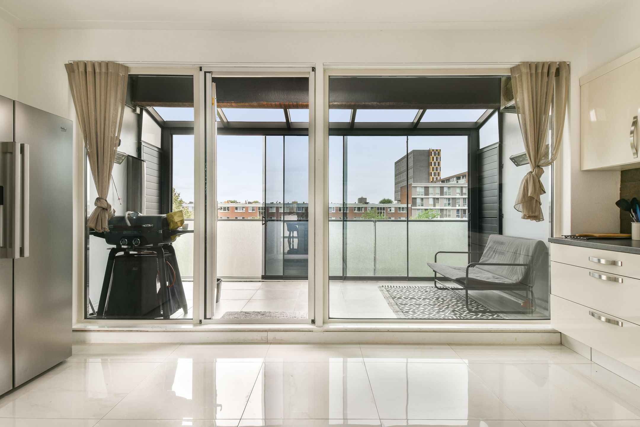 Photo 6 of Domela Nieuwenhuisstraat 92