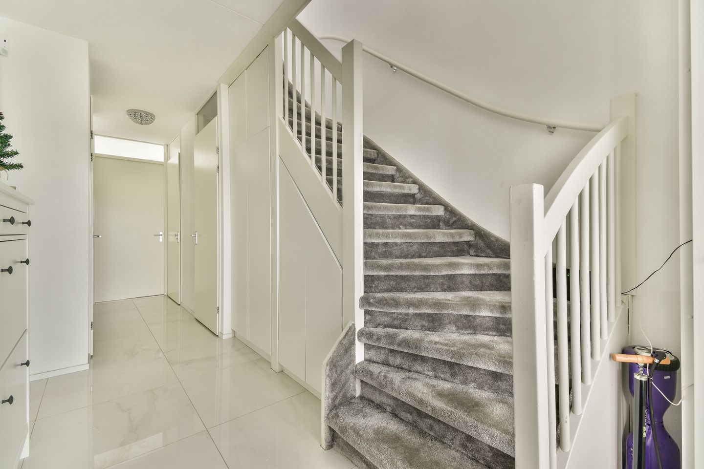 Photo 10 of Domela Nieuwenhuisstraat 92