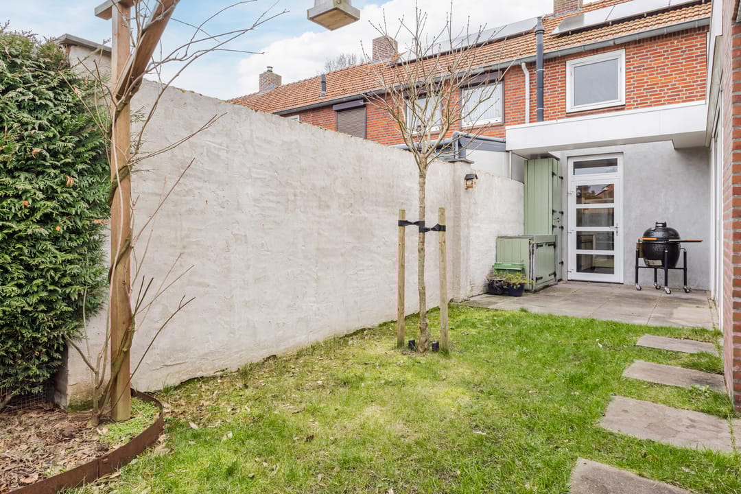 Photo 41 of Jan Petersstraat 23