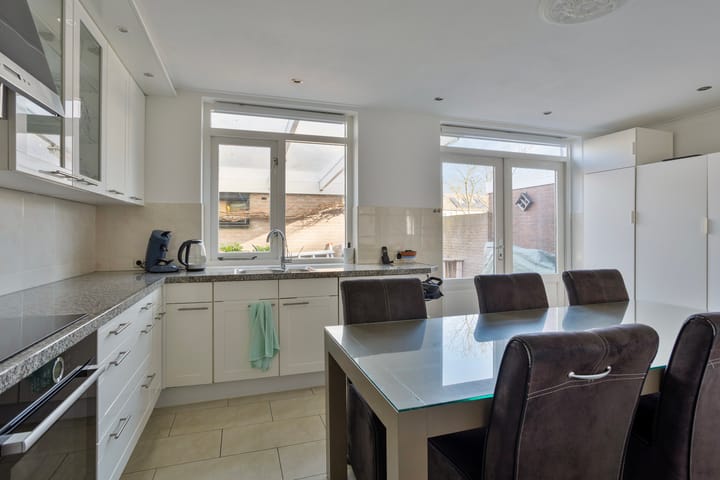 Tussenwoning te koop: Brederostraat 276, Hengelo