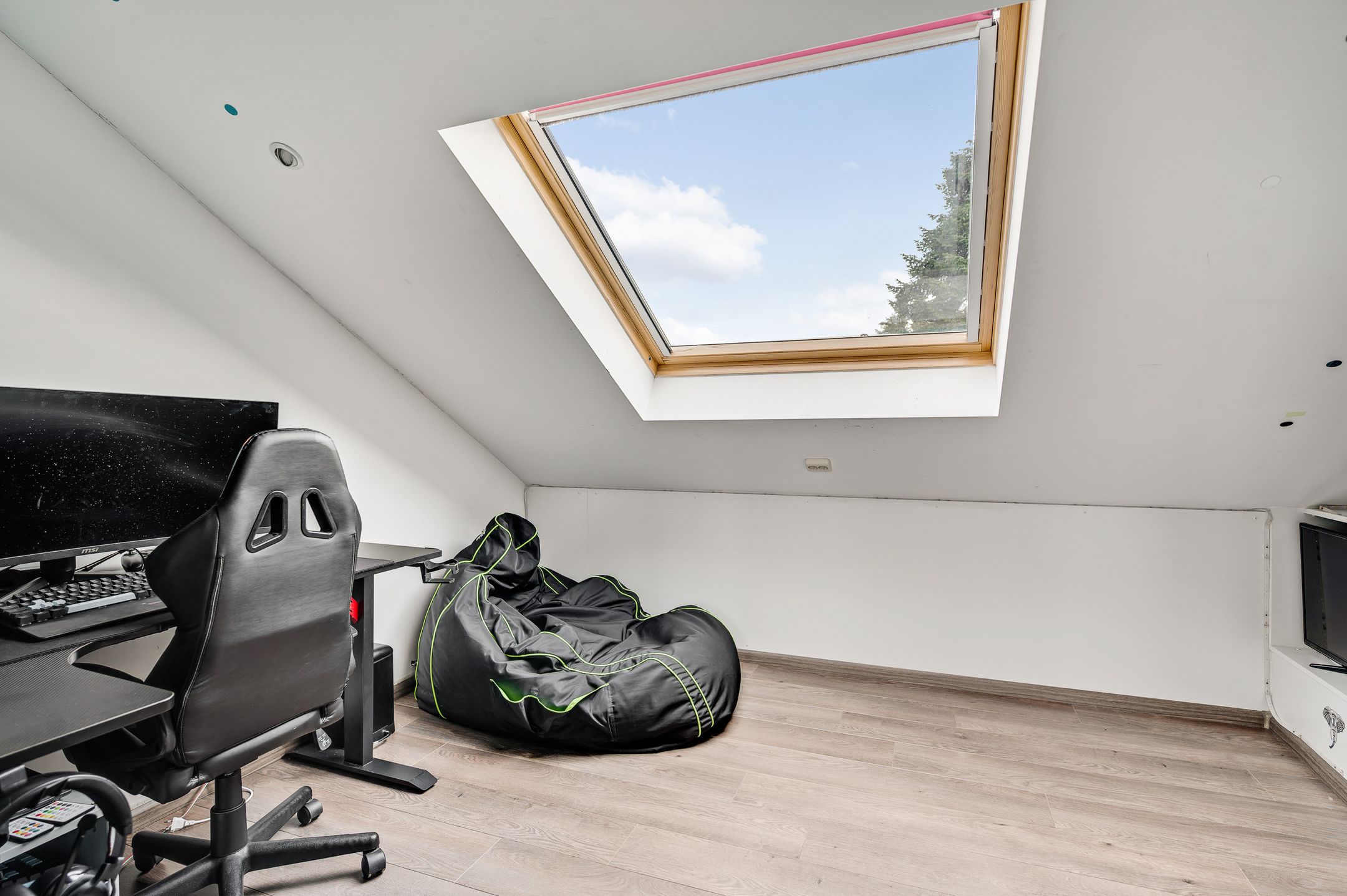 Stylish and Spacious Detached Residence with Luxury Features in Schinveld — 21