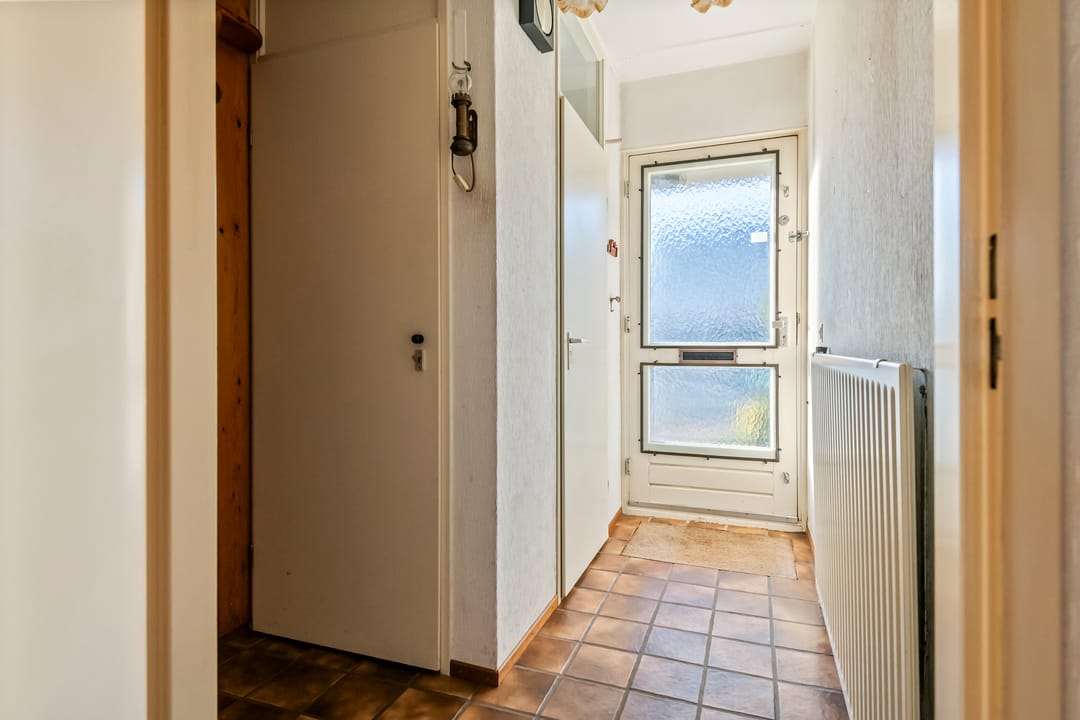 Spacious Corner House with Garage and Possibilities in Tiel — 14