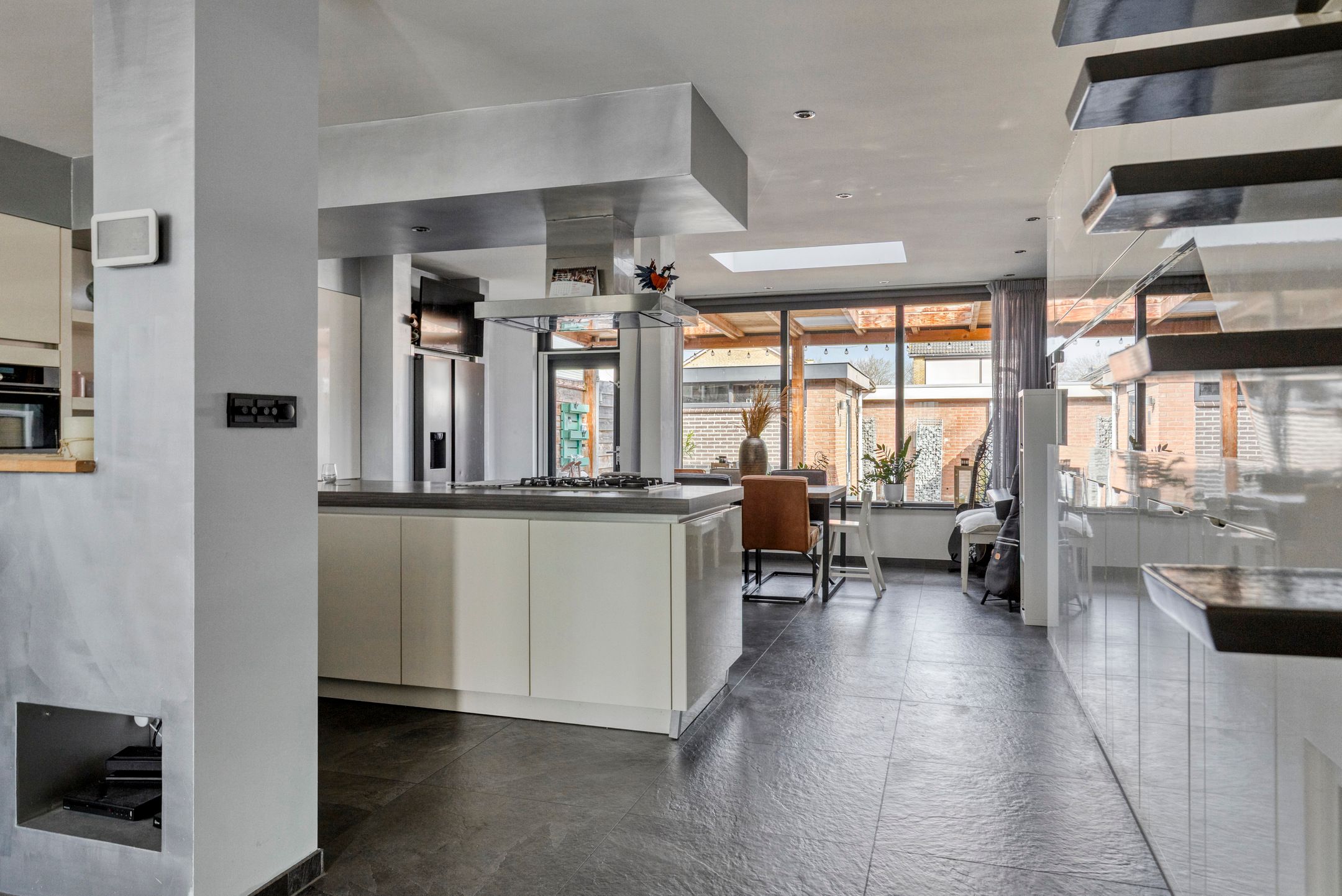 Foto 3 van Kamerlingh Onneslaan 44