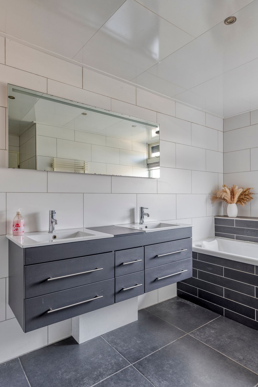 Foto 28 van Kamerlingh Onneslaan 44