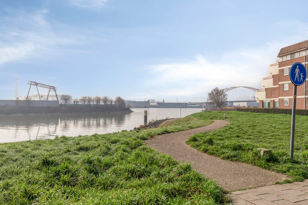 Foto 41 van Kamerlingh Onneslaan 44