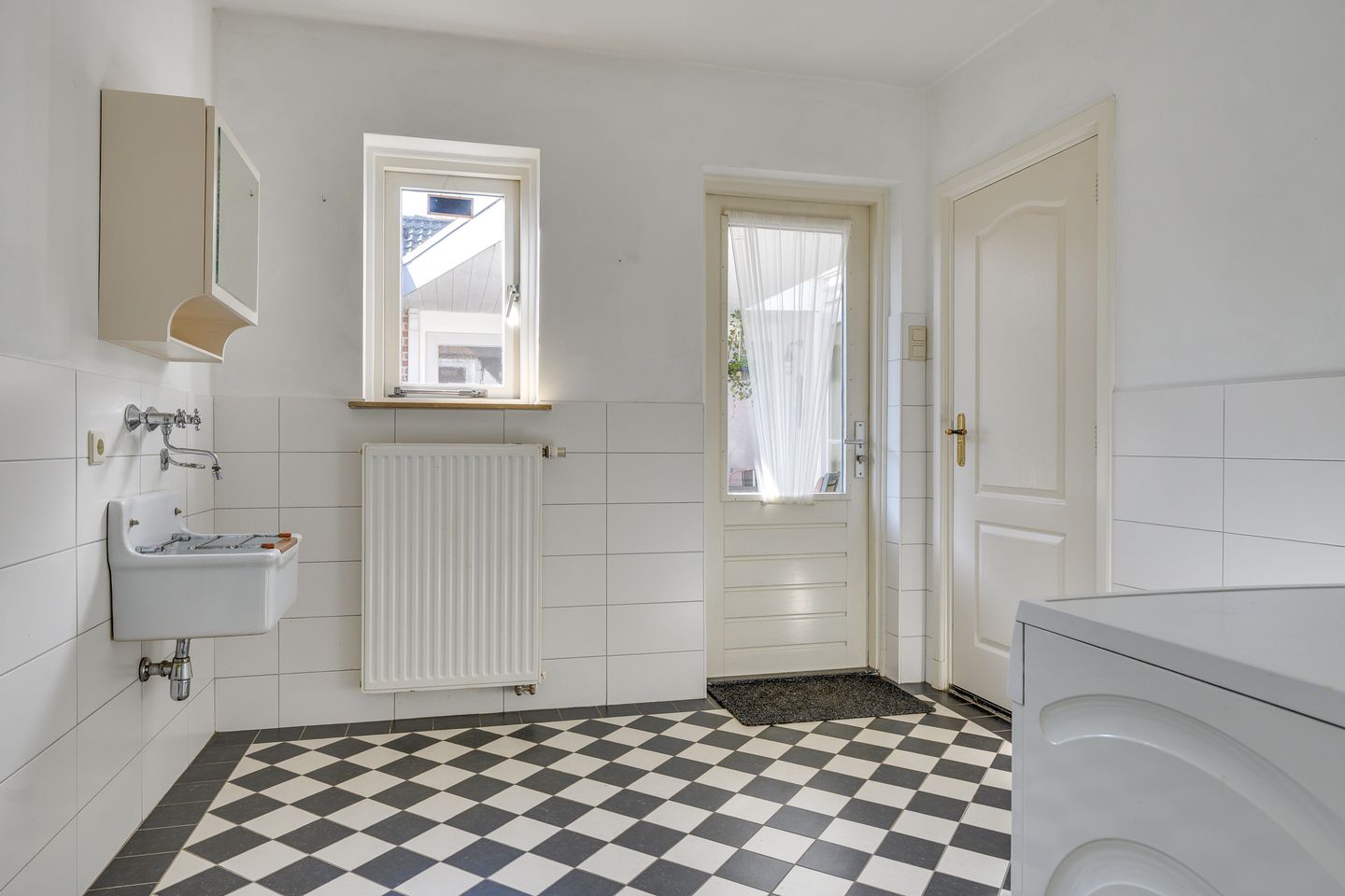 Spacious detached bungalow with large garden near Diessen — 14