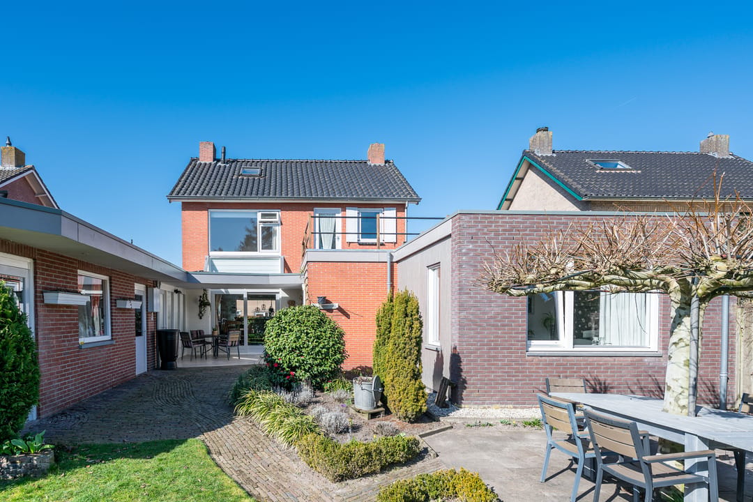 Spacious detached bungalow with large garden near Diessen — 28