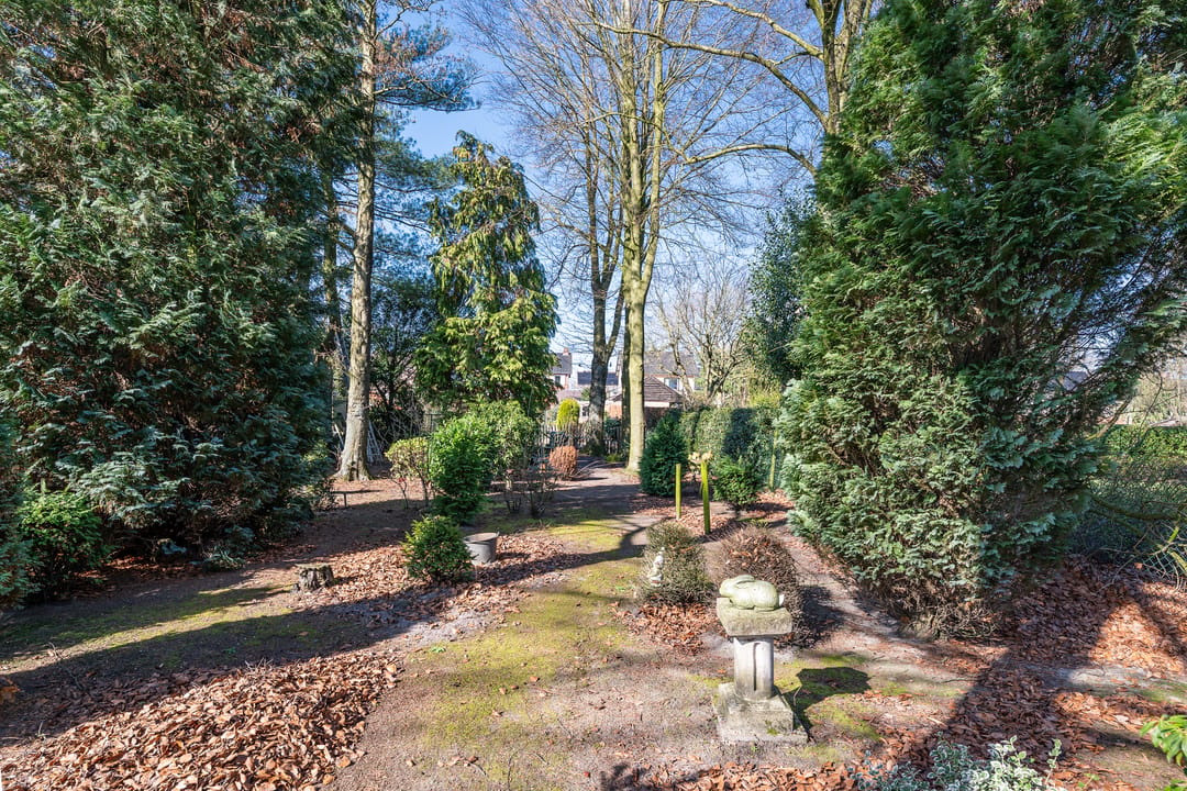 Spacious detached bungalow with large garden near Diessen — 37